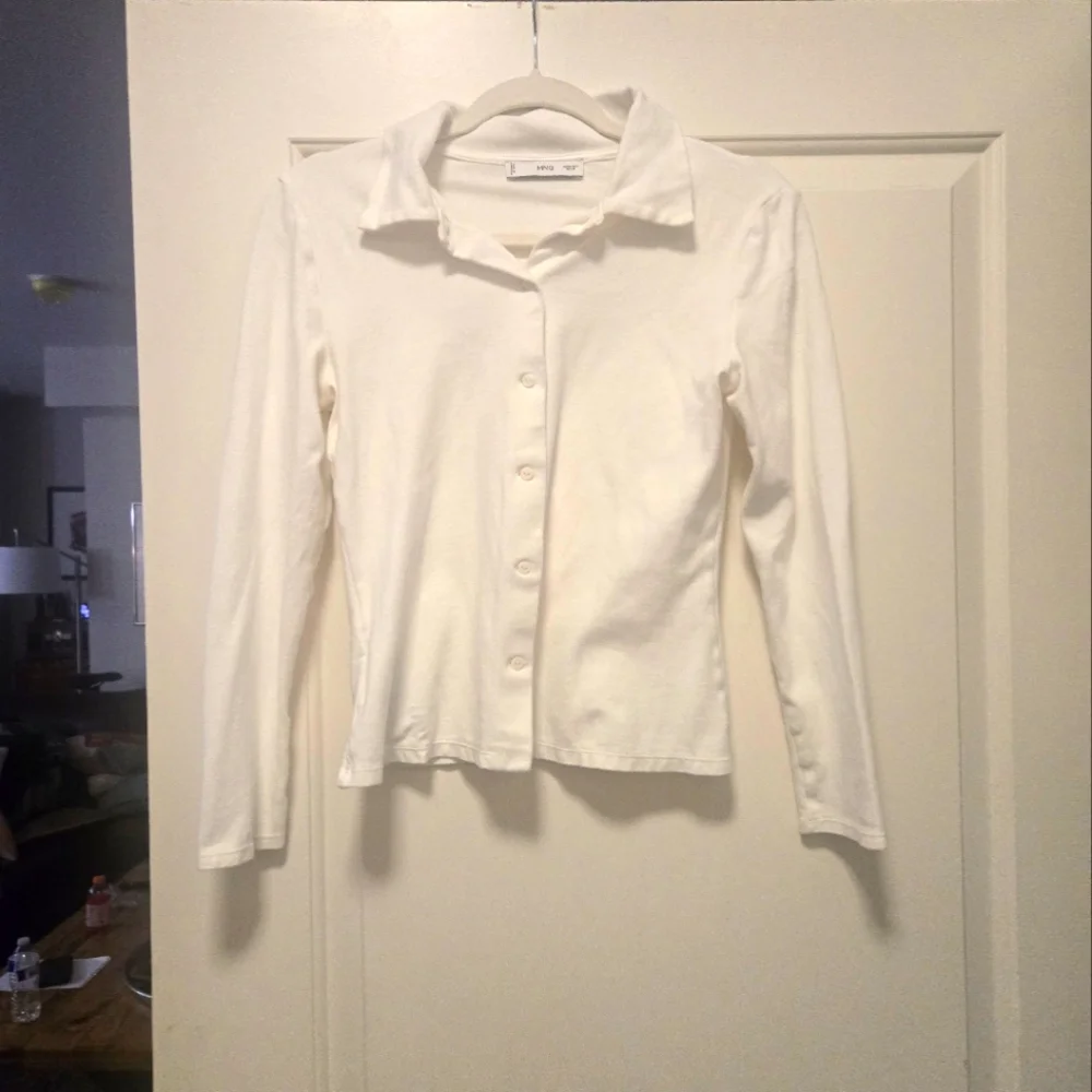 Shirt - Picture 1 of 4